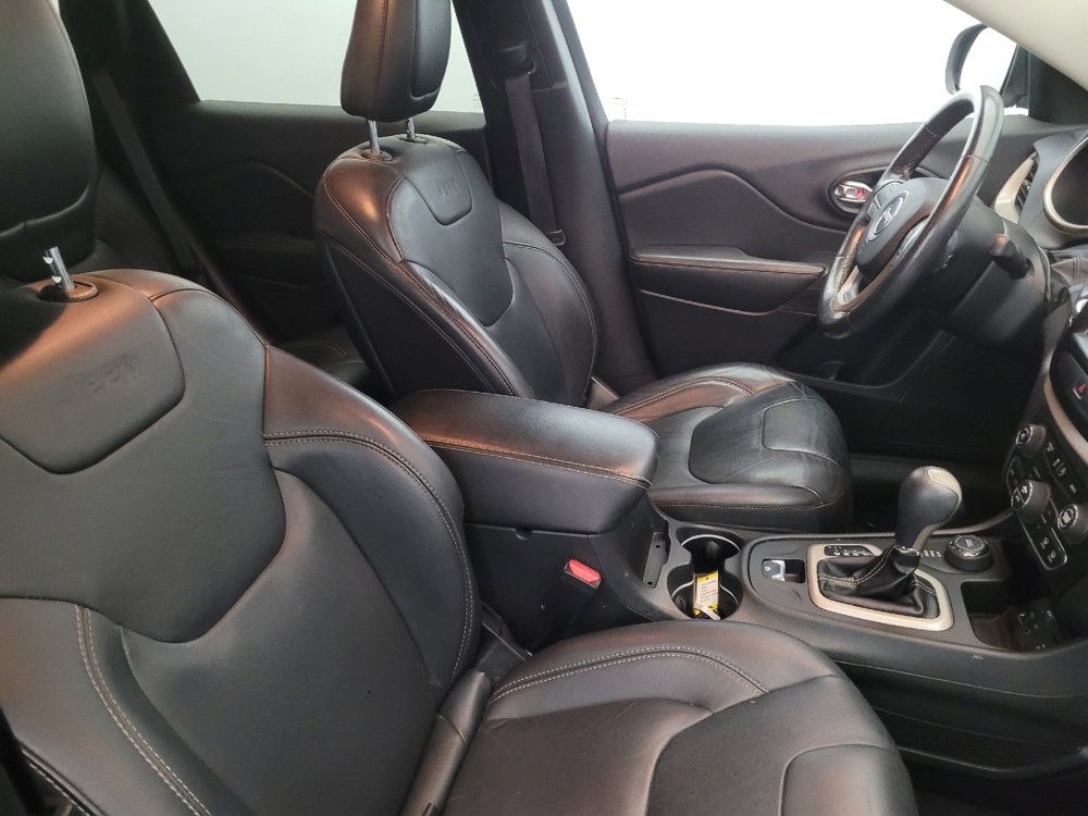 Used 2016 Jeep Cherokee Limited AWD/4WD image 21