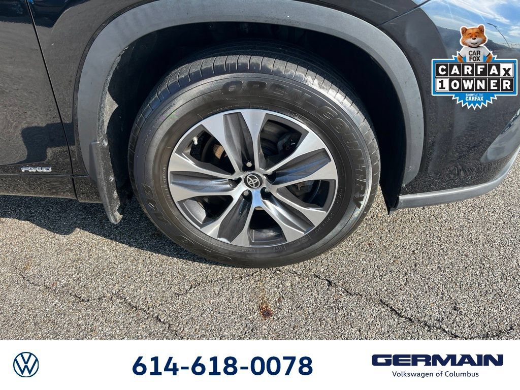 Used 2024 Toyota Highlander XLE AWD/4WD image 13