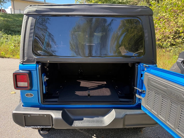 New 2025 Jeep Wrangler Unlimited Sport image 16