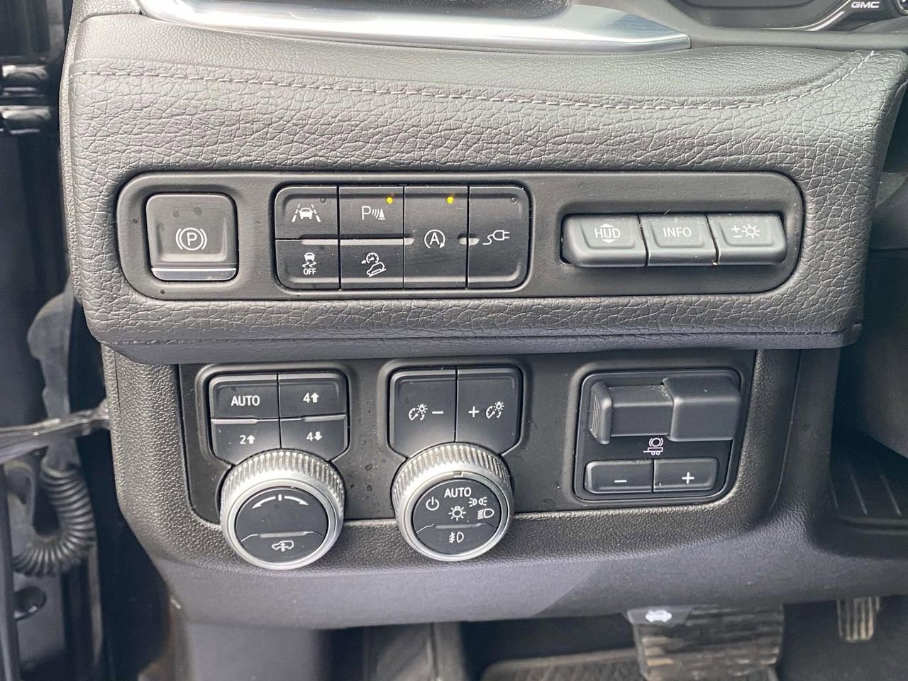 Used 2021 GMC Yukon XL Denali w/ Denali Ultimate Package image 21