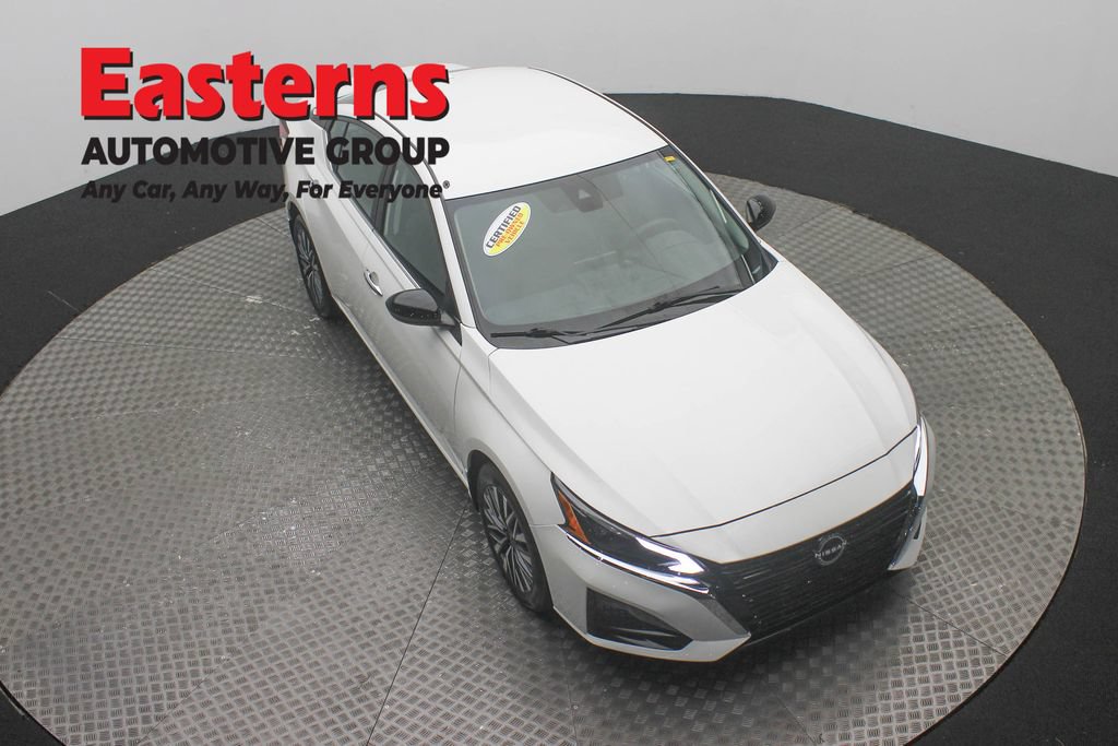 Used 2023 Nissan Altima 2.5 SV AWD/4WD image 3