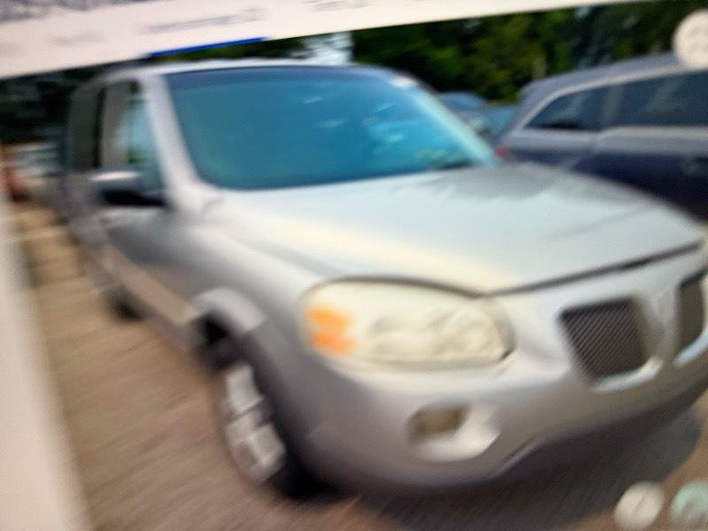Used 2005 Pontiac Montana SV6 FWD image 3