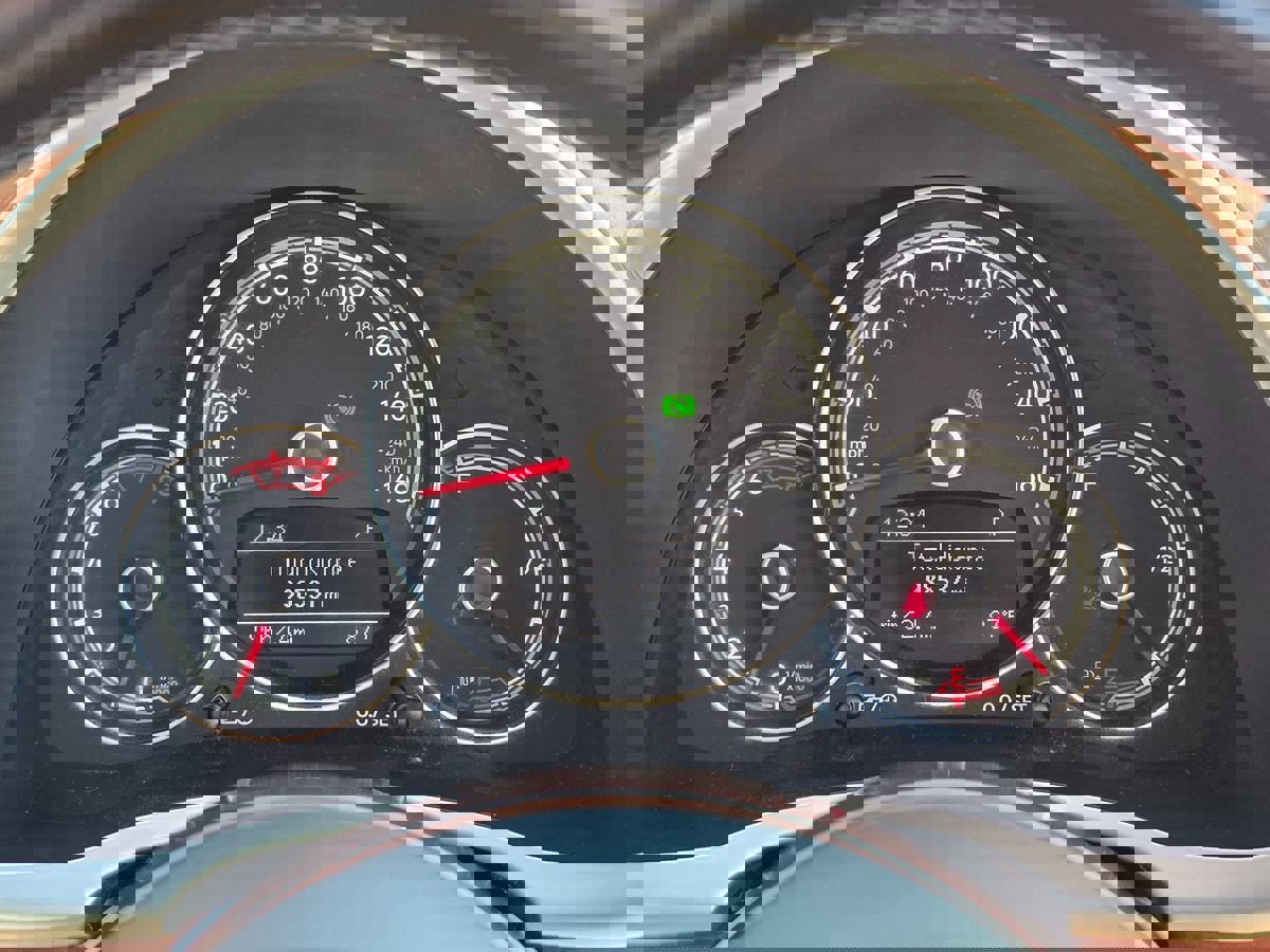 Used 2017 Volkswagen Beetle 1.8T SE FWD image 27