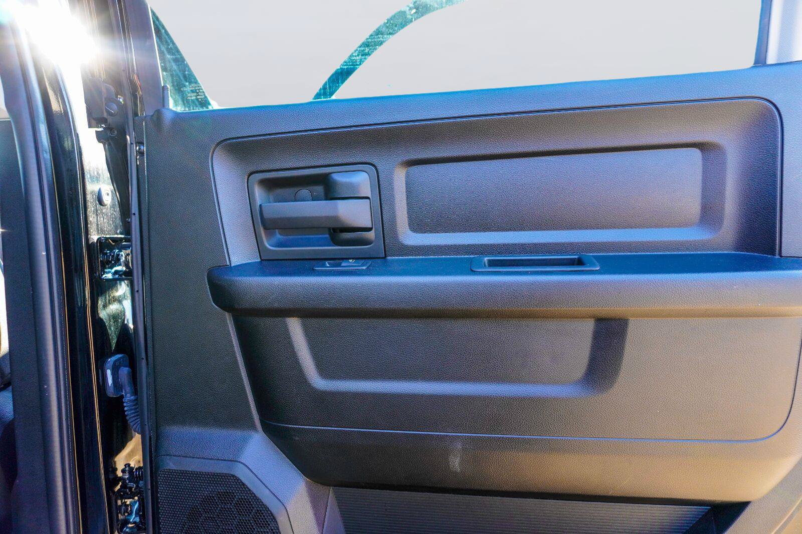 Used 2024 RAM 1500 Tradesman w/ Chrome Plus Package AWD/4WD image 16