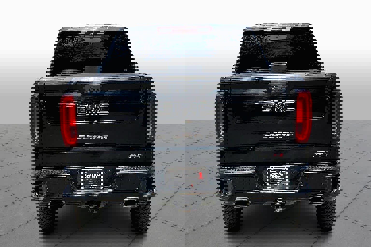 Used 2019 GMC Sierra 1500 AT4 w/ AT4 Premium Package image 5