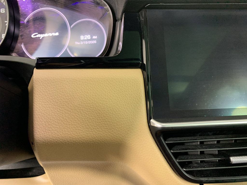 Used 2019 Porsche Cayenne image 18