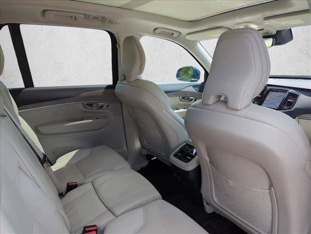 Used 2024 Volvo XC90 B5 Plus AWD/4WD image 21