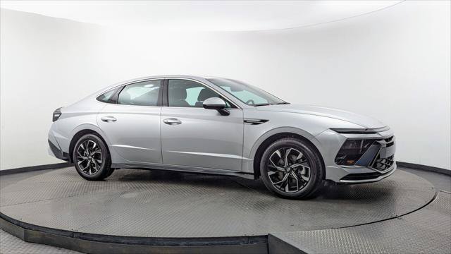 Used 2025 Hyundai Sonata SEL FWD image 11