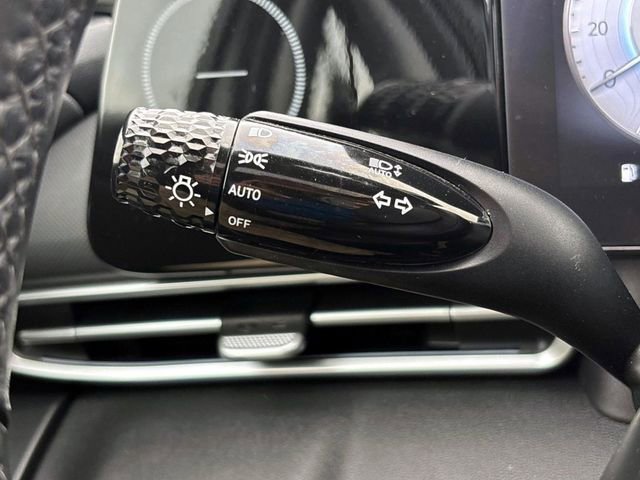 Used 2023 Hyundai Elantra Limited FWD image 26