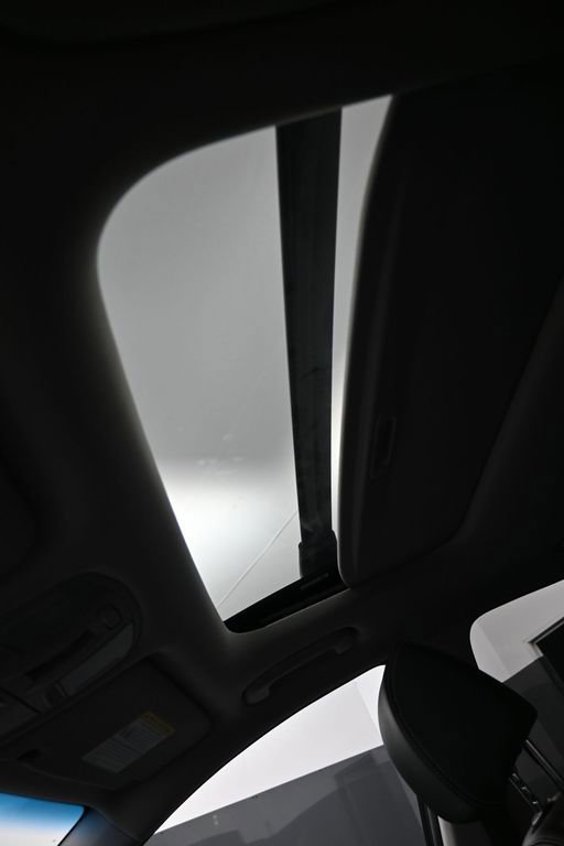 Used 2021 Hyundai Kona Limited image 18