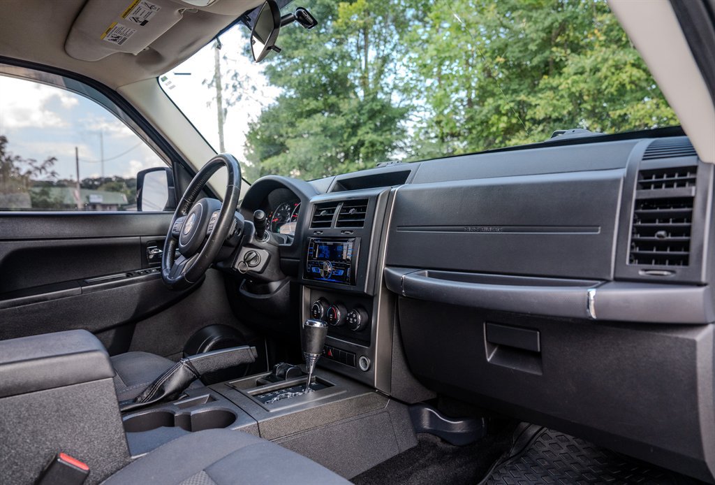 Used 2011 Jeep Liberty Sport w/ Popular Equipment Group AWD/4WD image 30