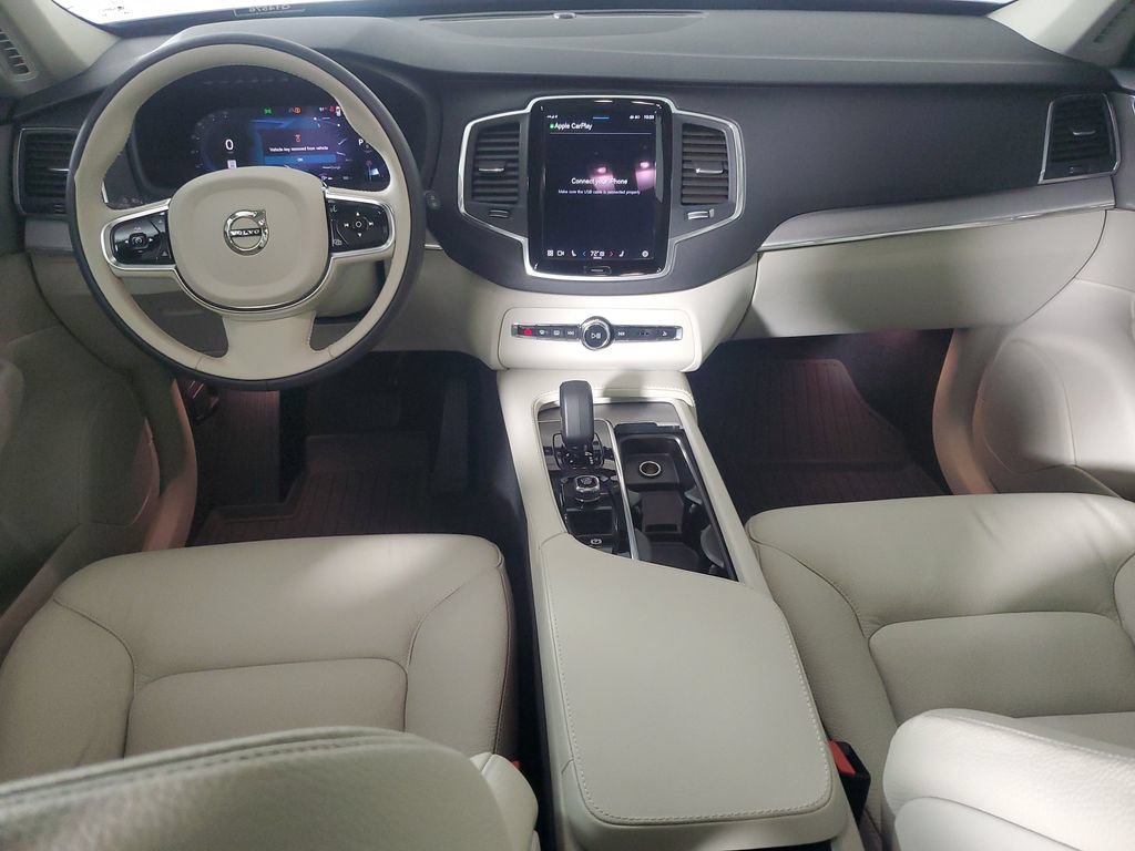 Certified 2025 Volvo XC90 B5 Core w/ Protection Package AWD/4WD image 14