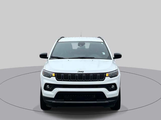 Used 2026 Jeep Compass Latitude AWD/4WD image 9