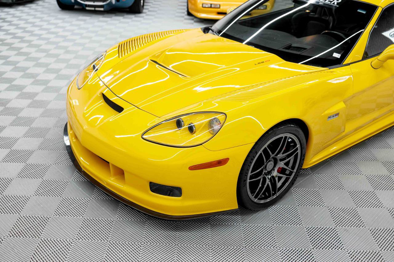 Used 2008 Chevrolet Corvette Z06 w/ Preferred Equipment Group RWD image 11