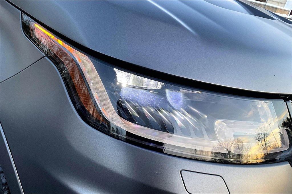 Used 2022 Land Rover Range Rover Sport SVR image 32