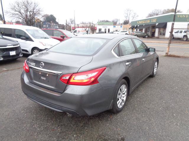 Used 2016 Nissan Altima 2.5 S w/ Power Driver Seat Package image 5