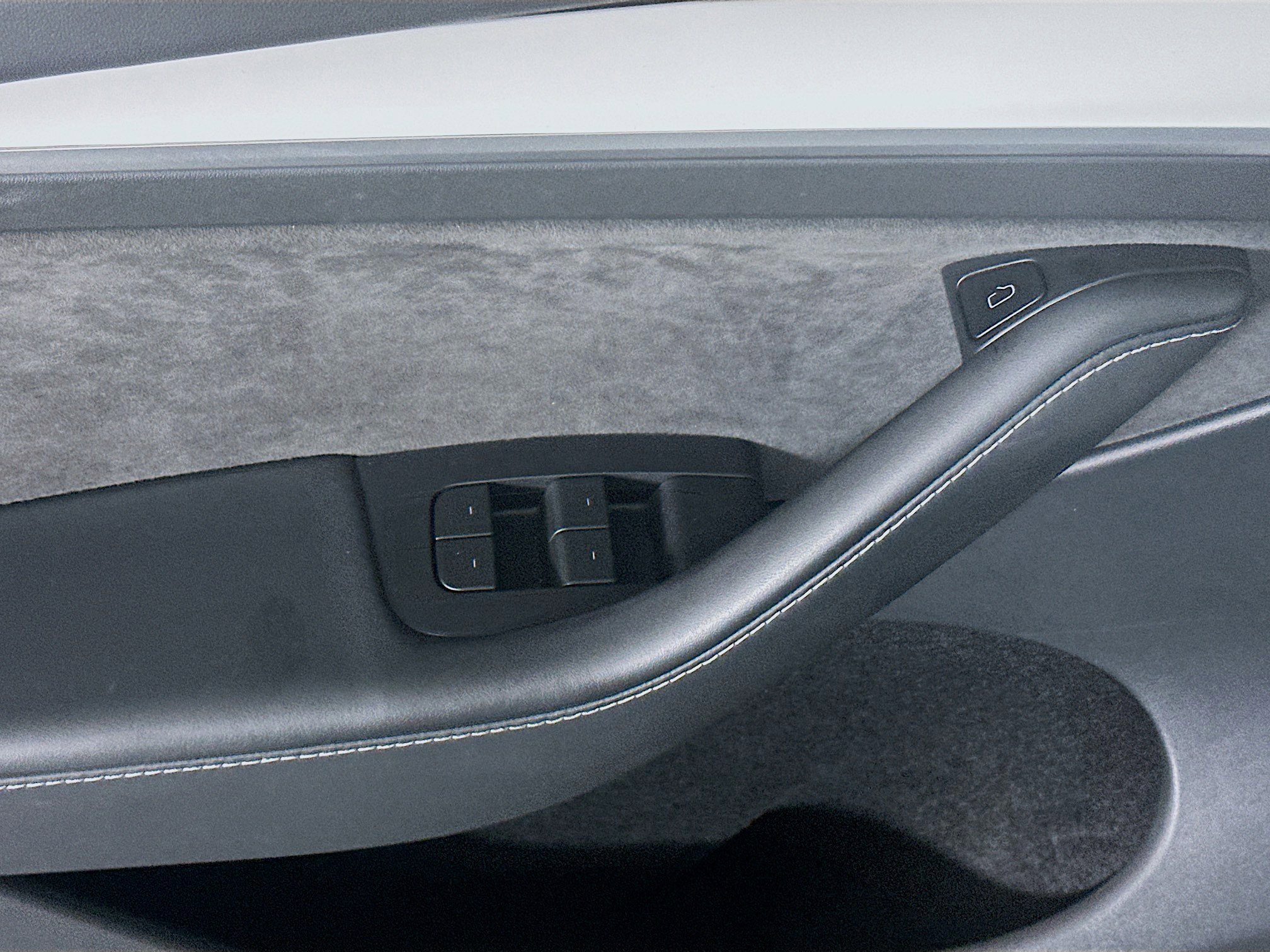 Used 2023 Tesla Model Y Long Range image 15