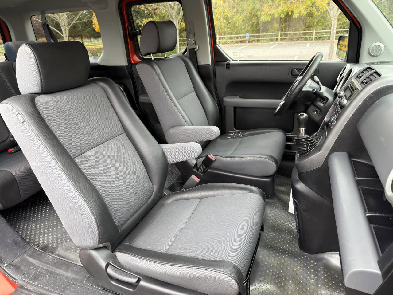 Used 2004 Honda Element EX image 16