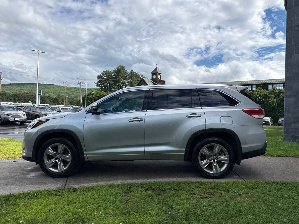 Used 2018 Toyota Highlander Limited AWD/4WD image 7