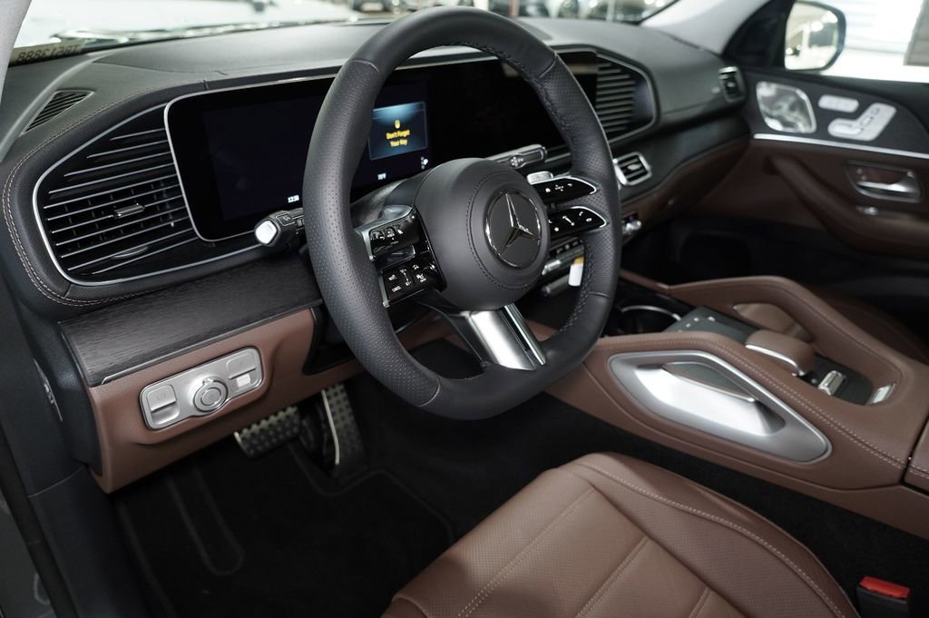New 2026 Mercedes-Benz GLS 450 4MATIC image 18
