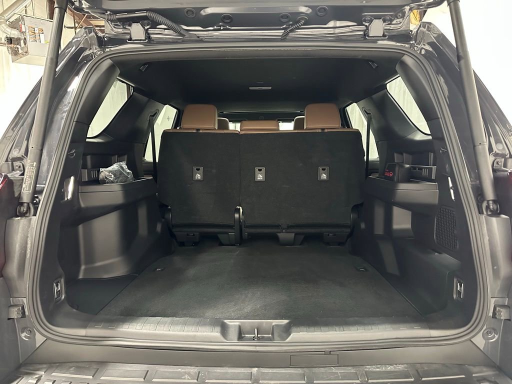 Used 2025 Toyota 4Runner Limited image 49