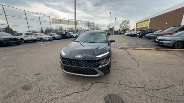 Used 2023 Hyundai Kona SEL w/ Convenience Package image 3