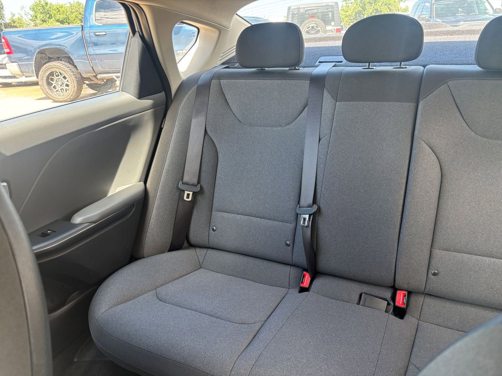 Used 2025 Kia K4 FWD image 38