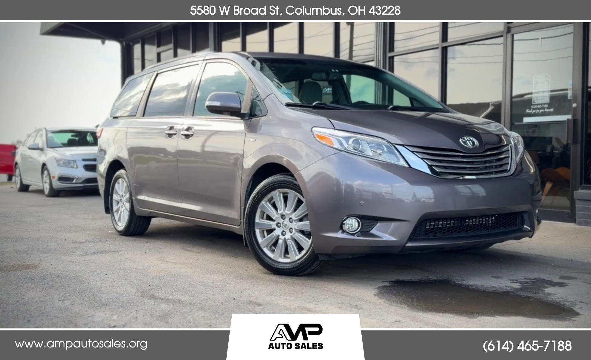 Used 2017 Toyota Sienna Limited image 1