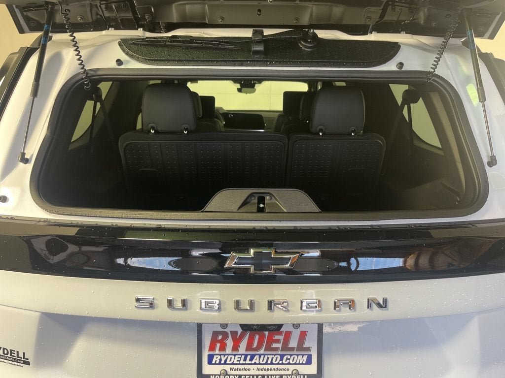New 2026 Chevrolet Suburban Premier AWD/4WD image 8