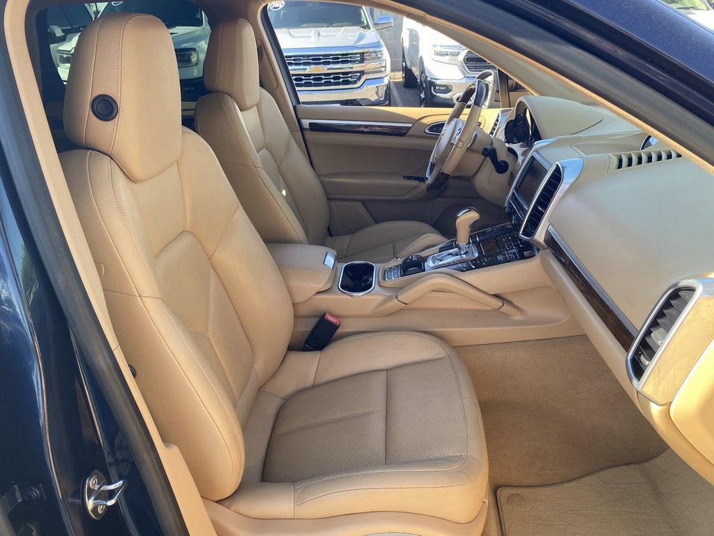 Used 2014 Porsche Cayenne S AWD/4WD image 12