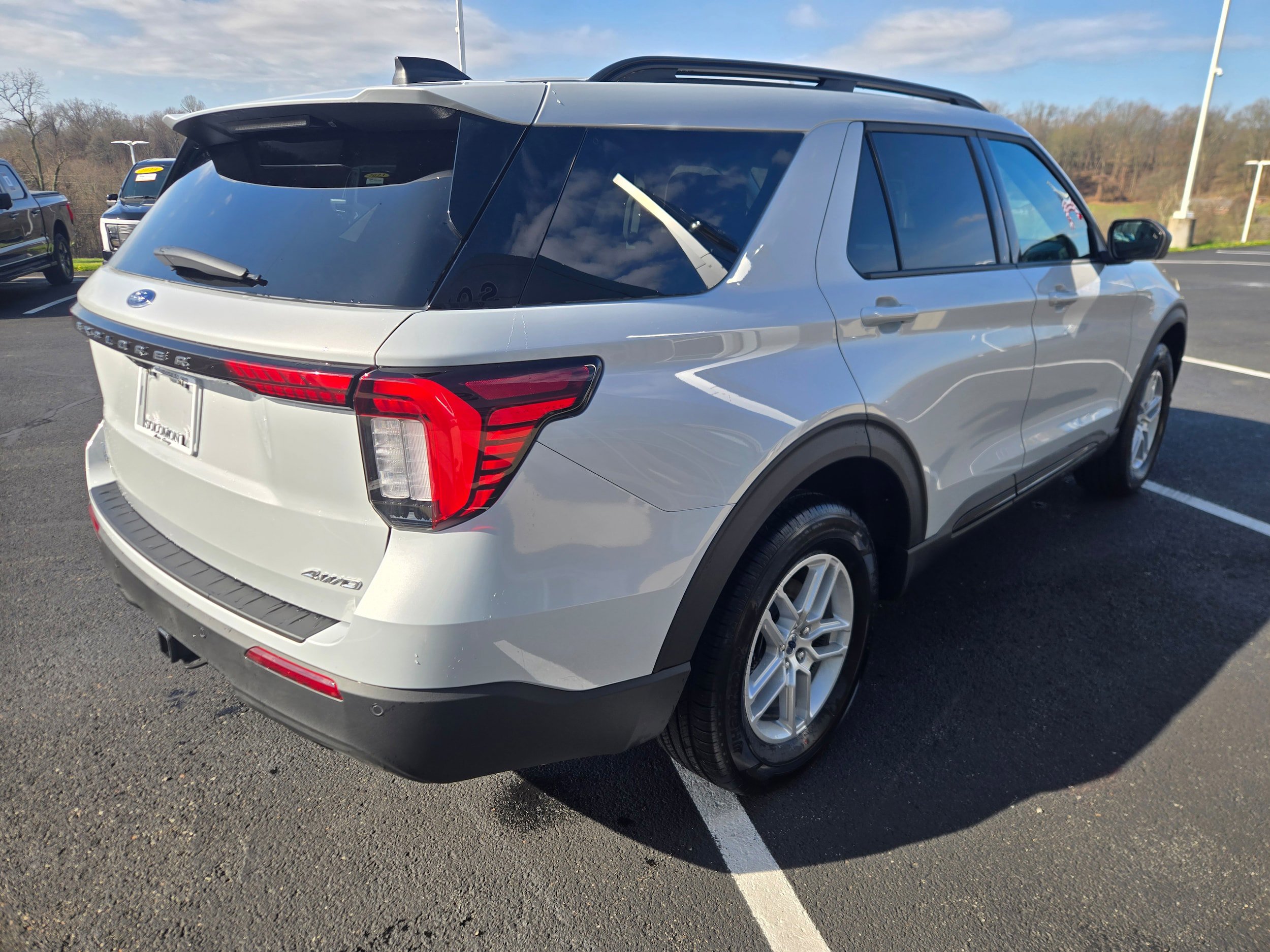 New 2026 Ford Explorer Active AWD/4WD image 5