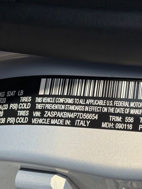 Used 2023 Alfa Romeo Stelvio Ti image 39