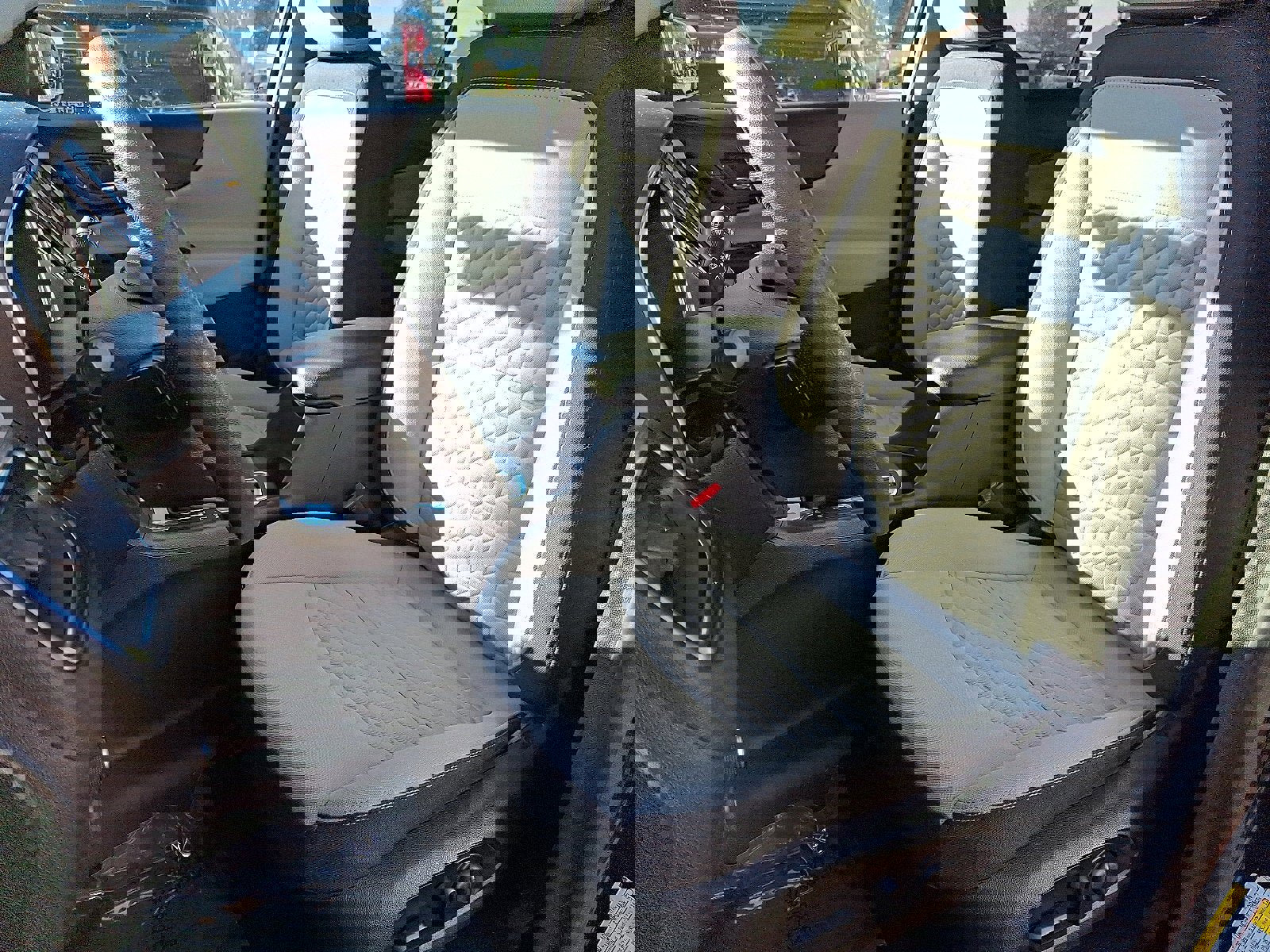 Used 2021 Chevrolet Equinox LT image 13