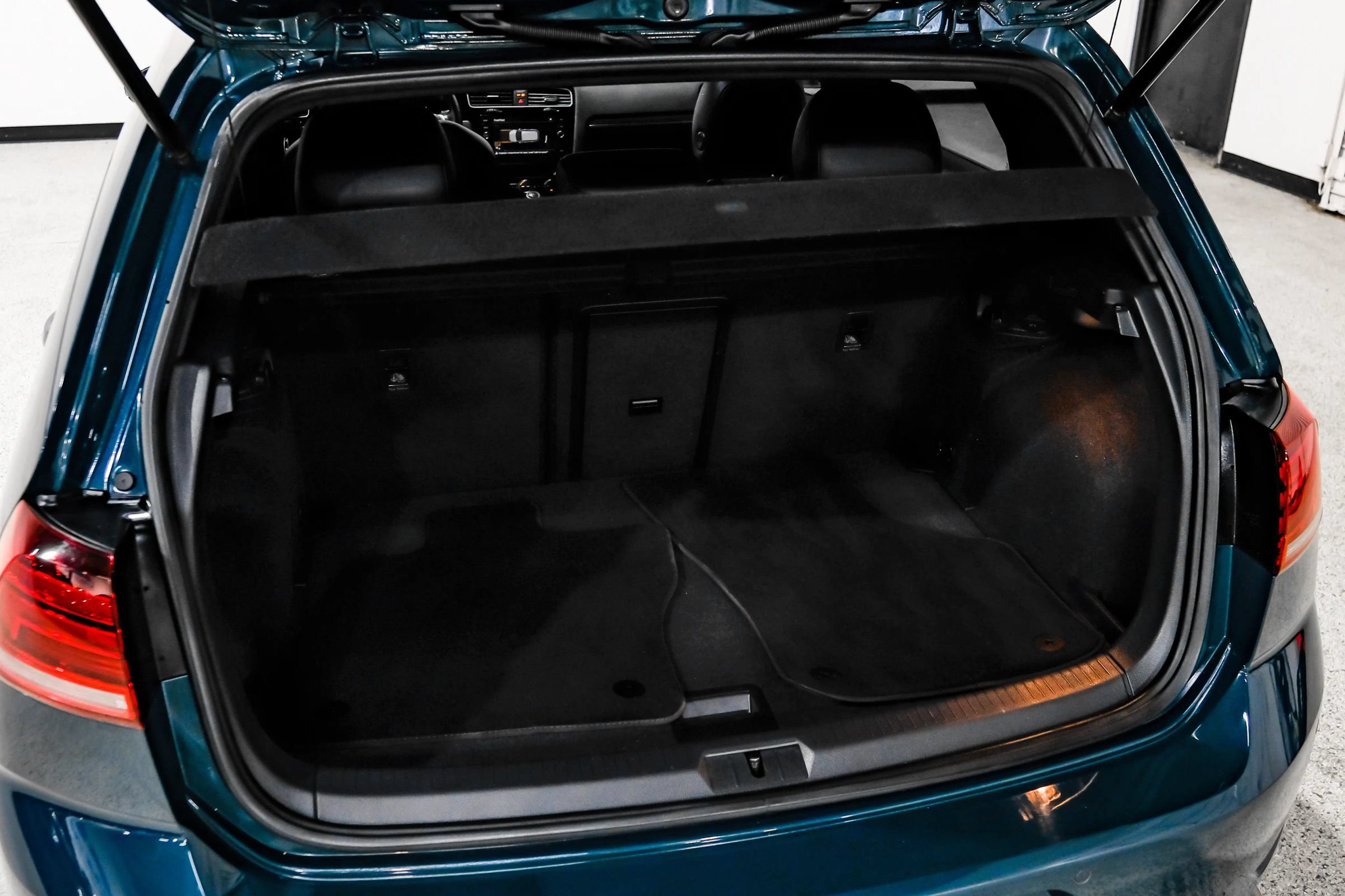 Used 2019 Volkswagen GTI S FWD image 64