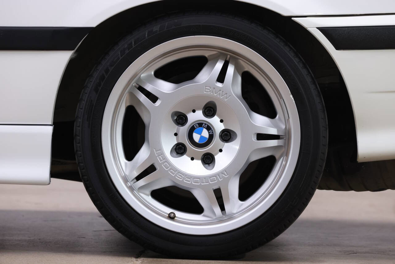 Used 1995 BMW M3 Coupe image 45