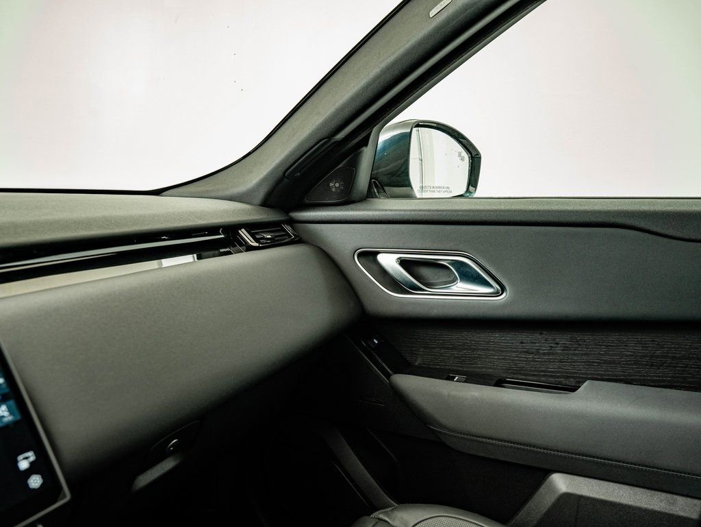 Certified 2025 Land Rover Range Rover Velar S AWD/4WD image 27