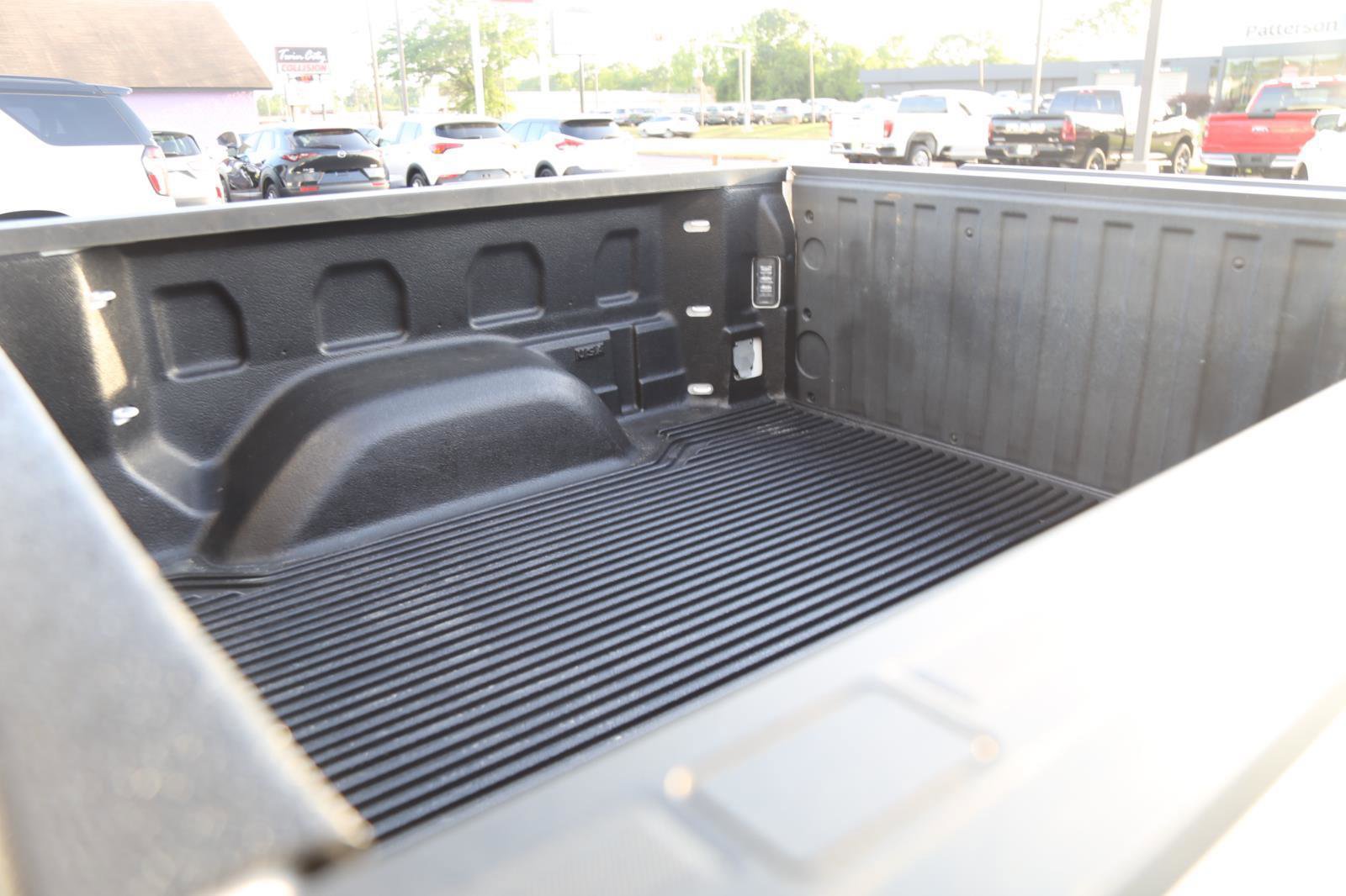 Used 2023 Chevrolet Silverado 1500 LTZ AWD/4WD image 21