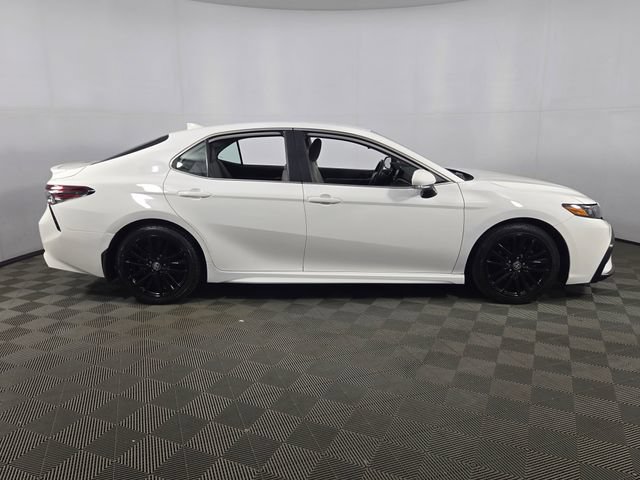 Used 2023 Toyota Camry SE FWD image 11