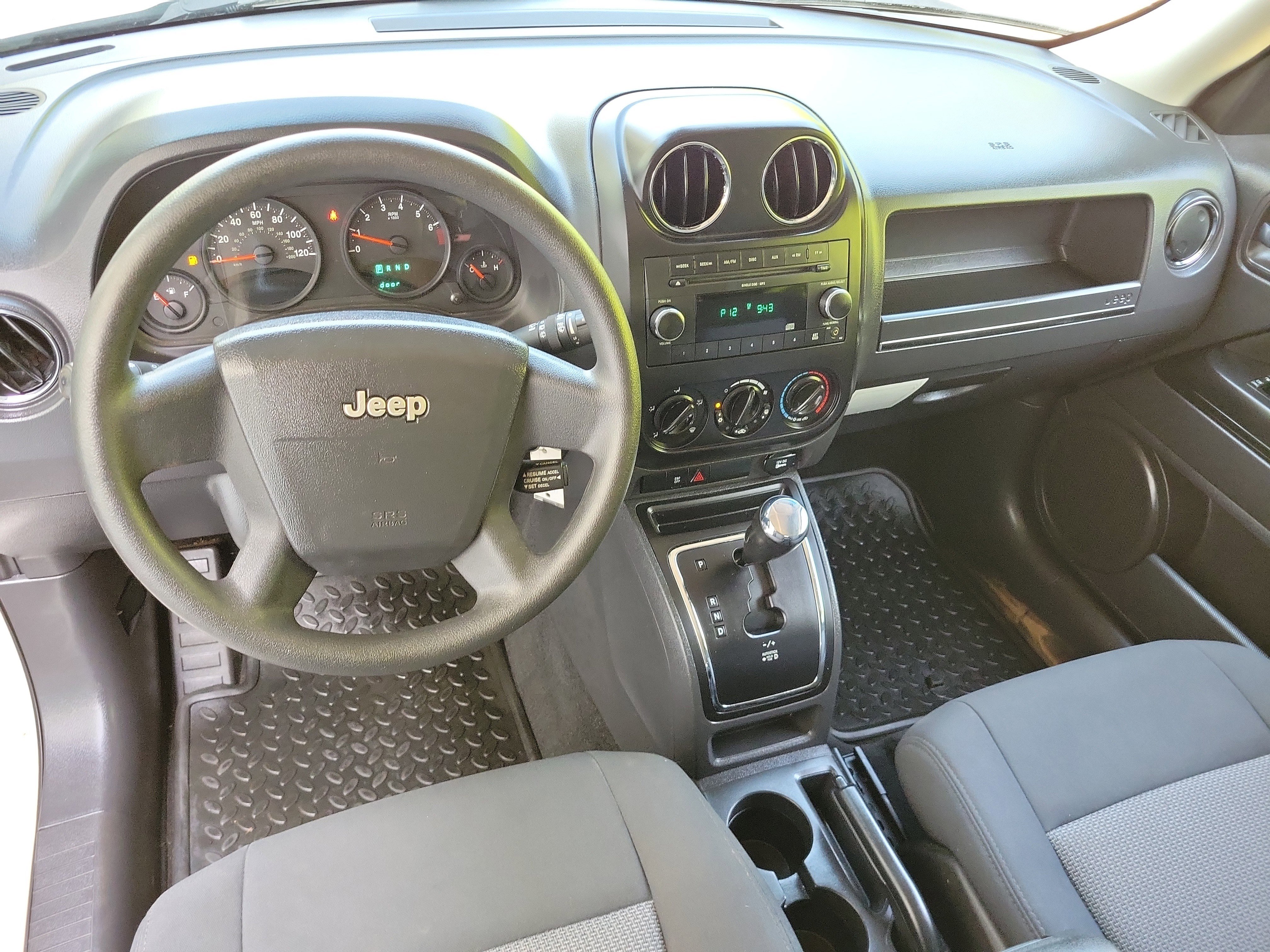 Used 2009 Jeep Patriot Sport FWD image 14