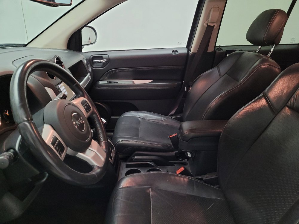 Used 2016 Jeep Compass High Altitude FWD image 17