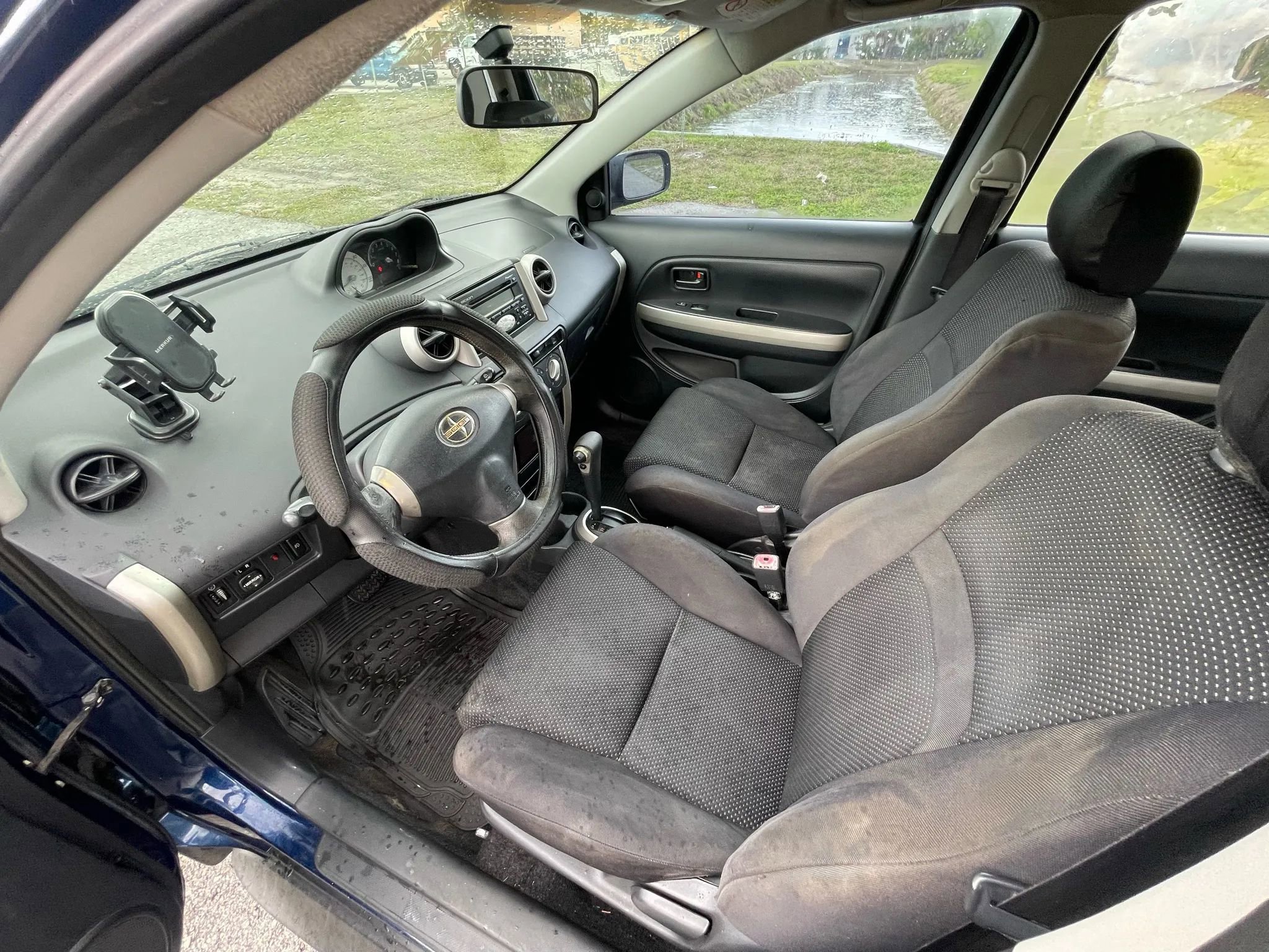 Used 2004 Scion xA FWD image 23
