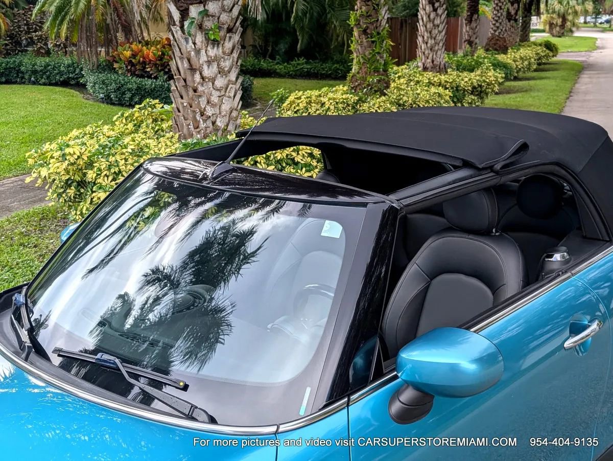 Used 2020 MINI Cooper Convertible image 23