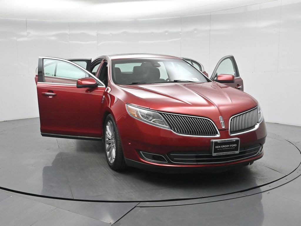 Used 2013 Lincoln MKS AWD image 32