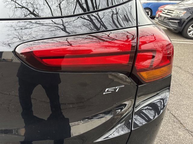 Used 2023 Buick Encore GX Select w/ Sport Touring Package image 34