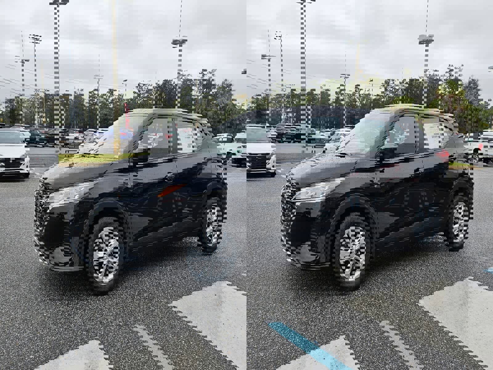 New 2025 Nissan Kicks Play S image 2