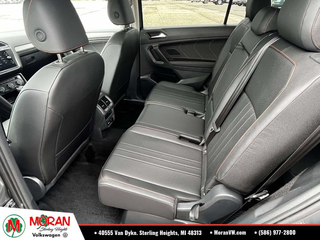 Used 2024 Volkswagen Tiguan Wolfsburg Edition FWD image 12