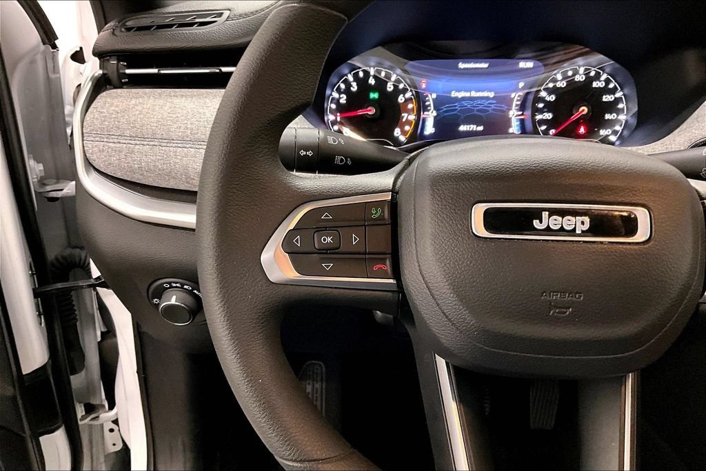 Used 2023 Jeep Compass Sport AWD/4WD image 11