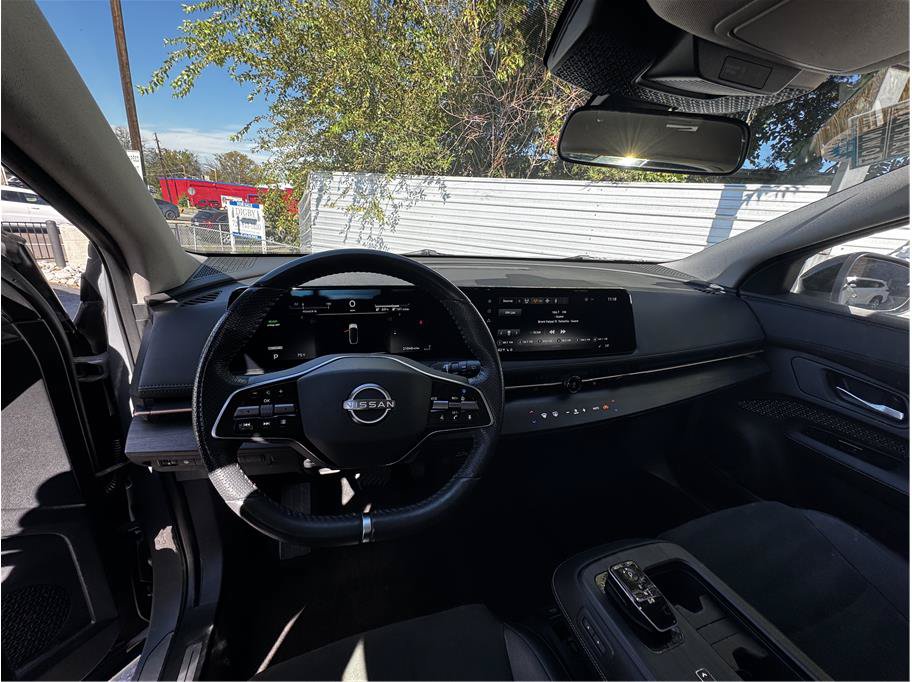 Used 2024 Nissan Ariya AWD image 2