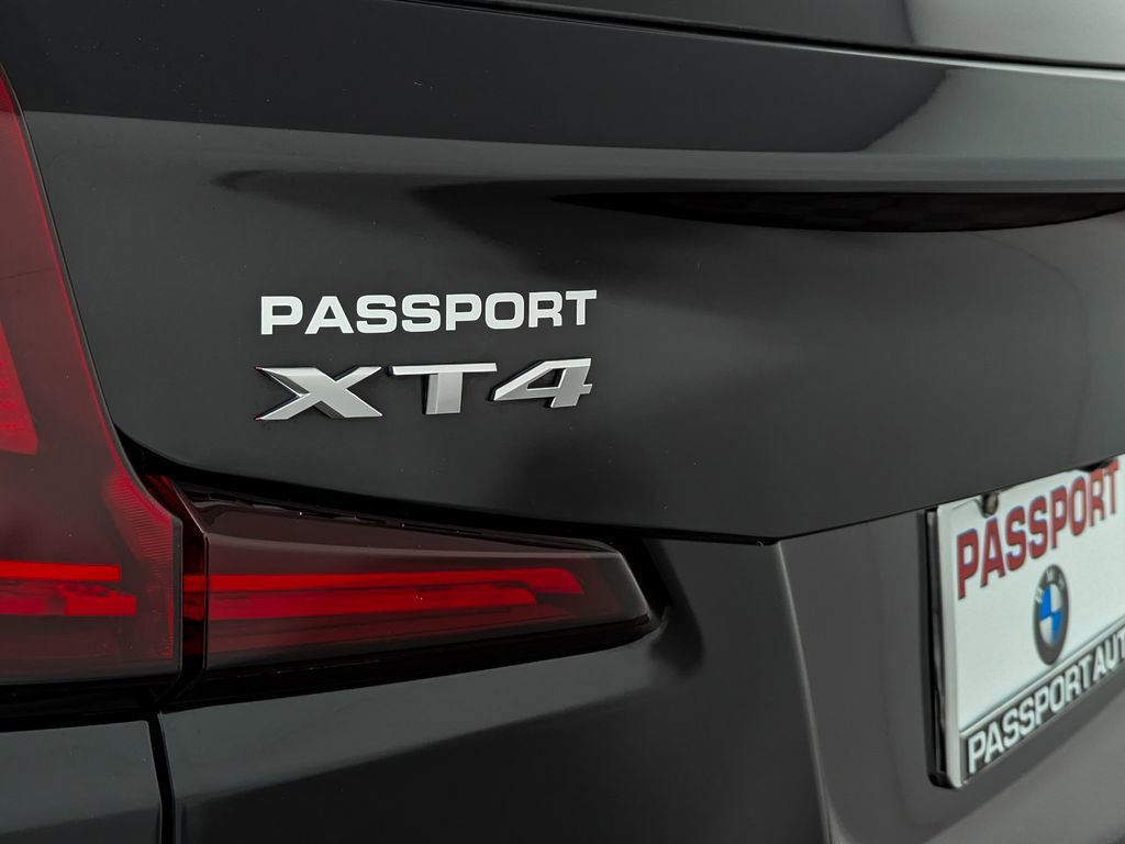 Used 2019 Cadillac XT4 Premium Luxury w/ Cold Weather Package image 10