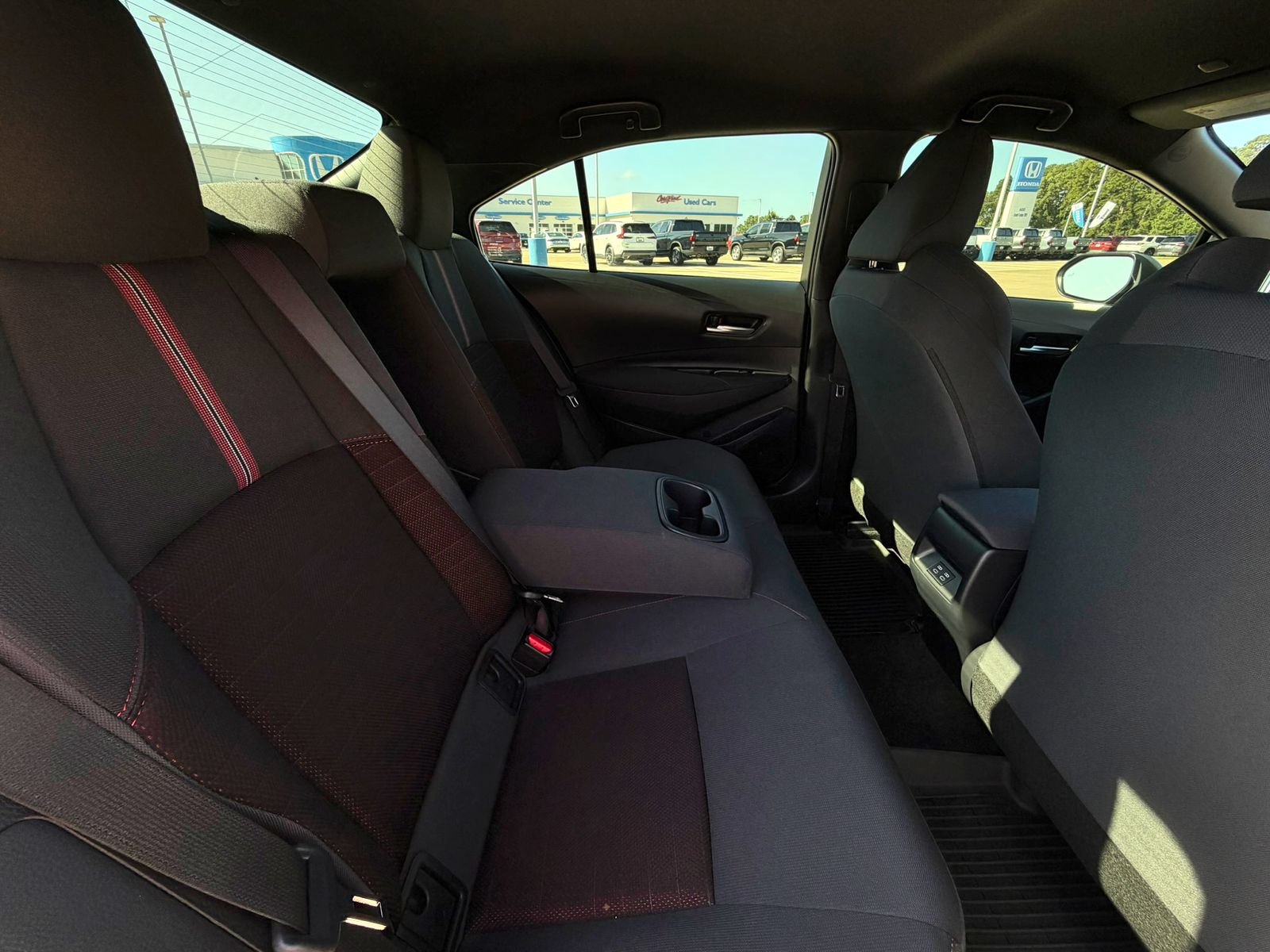 Used 2026 Toyota Corolla SE w/ SE Premium Package FWD image 29